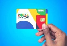 Proposta prevê distribuição de iPhones para beneficiários do Bolsa Família, mas ainda não foi transformada em programa oficial.
