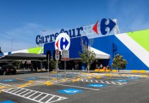 Justiça condena Carrefour a pagar indenização de R$ 35 mil para funcionária; entenda motivo.