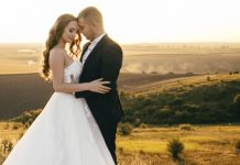 Casais podem receber benefício de cerca de R$ 2,5 mil após 50 anos de casamento; veja as regras Casais que completam 50 anos de casamento podem solicitar benefício financeiro oferecido pelo governo chileno