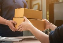 Cliente compra tênis que fica apertado, tenta devolver no prazo de 7 dias e loja diz “NÃO” alegando caixa aberta; Procon entra na ‘briga’ e estabelecimento é obrigado a fazer devolução de R$ 800 Cliente compra tênis que fica apertado, tenta devolver no prazo de 7 dias e loja diz "NÃO" alegando caixa aberta; Procon entra na 'briga' e estabelecimento é obrigado a fazer devolução de R$ 800