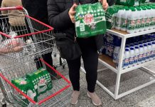 “Tá muito barato”: clientes fazem fila para comprar leite por menos de R$ 4 no Rissul rissul esteio
