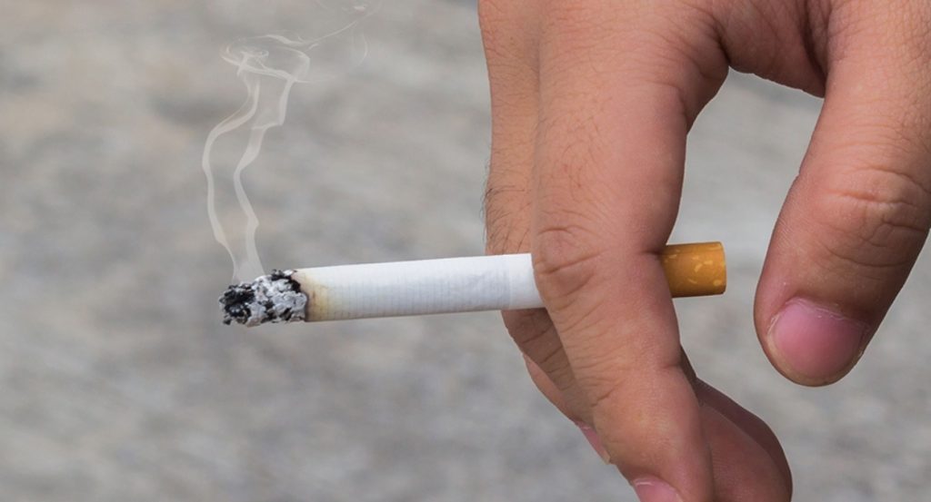 Nova regra para quem fuma em público pode gerar multa