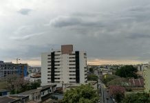 Tempo no fim de semana em Canoas: sábado terá chuva forte e risco de temporal, mas previsão indica brecha para quem for sair de noite; domingo volta a preocupar Tempo no fim de semana em Canoas: sábado terá chuva forte e risco de temporal, mas previsão indica brecha para quem for sair de noite; domingo volta a preocupar