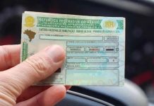Motoristas podem ter a CNH bloqueada para determinados serviços quando existem pendências cadastrais no CPF.