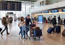 Passageiro que fazer “showzinho” em avião pode ser punido e ficar até 1 ano sem poder viajar; veja as novas regras da aviação Passageiro que fazer "showzinho" em avião pode ser punido e ficar até 1 ano sem poder viajar; veja as novas regras da aviação