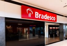 Itaú, Santander e Bradesco fecham mais de 800 agências causando 14 mil demissões em apenas um ano Itaú, Santander e Bradesco fecham mais de 800 agências causando 14 mil demissões em apenas um ano