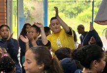 professora canoas