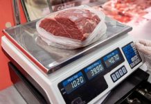 Cliente compra coxão mole por R$ 39,90 o quilo, descobre que pagou até pelo plástico da embalagem e supermercado pode ser autuado pelo Inmetro e pelo Procon